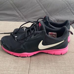 Nike training shows. Memory foam